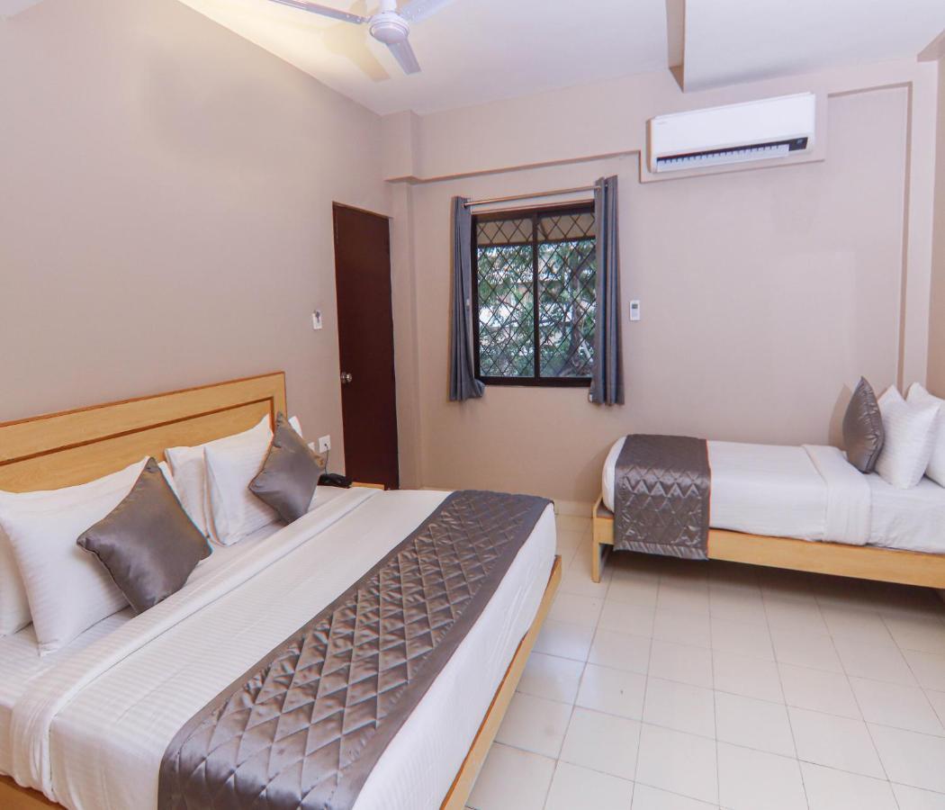 Hotel Vinayaga Tiruppur Extérieur photo